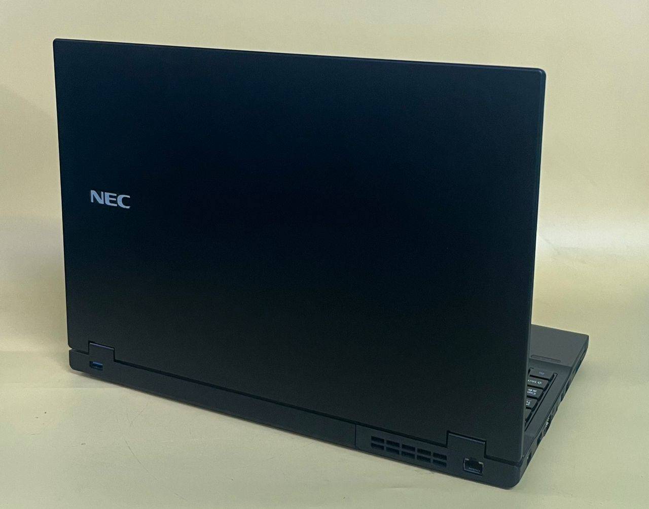 Refurbished NEC Versapro vkm17x-3 laptop 15.6 inch (Intel i5-8th