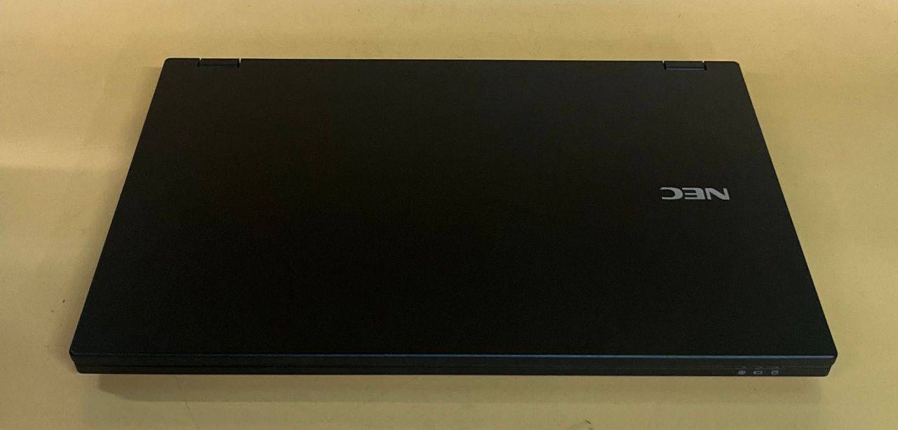 Refurbished NEC Versapro vkm17x-3 laptop 15.6 inch (Intel i5-8th